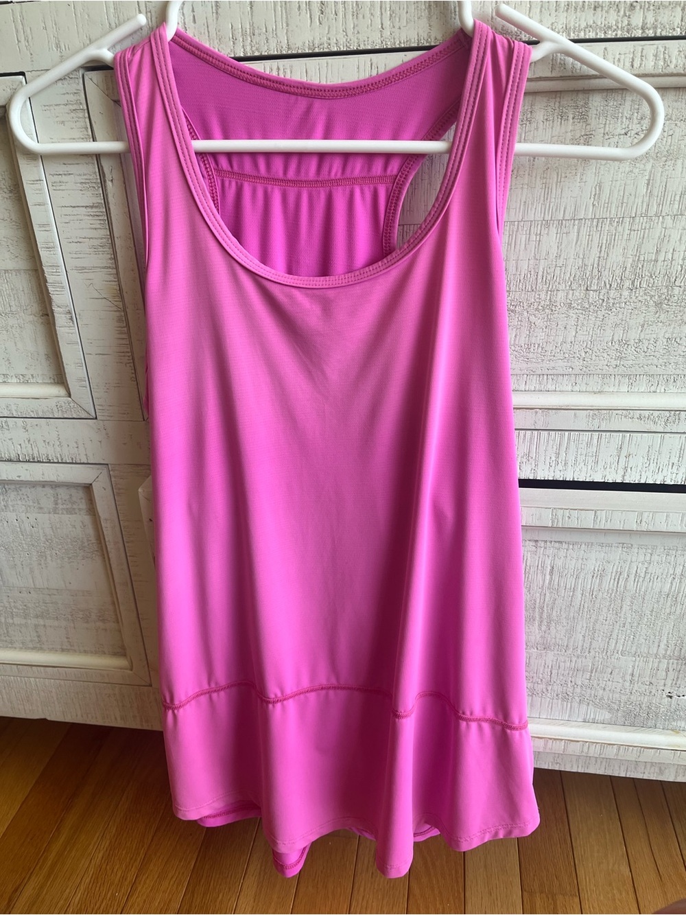 Dona Jo Women's Bright Pink Racerback Performance Tank Top